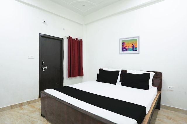 Hotel O Royal Residency