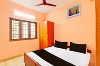 Hotel O 824158 MK Raja Homes