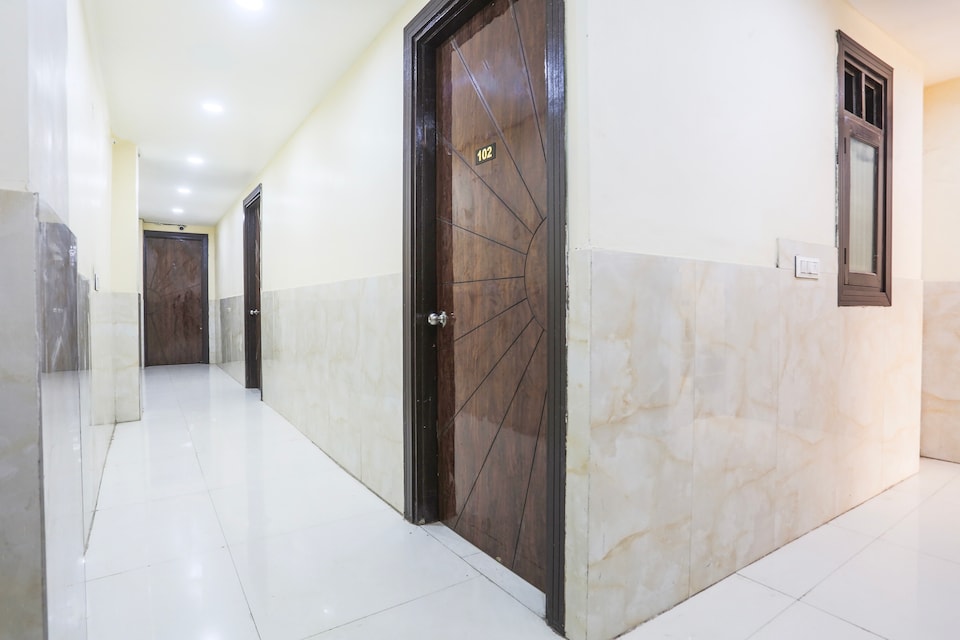 HOTEL O THE GLORY, Airport Delhi, Delhi Transit