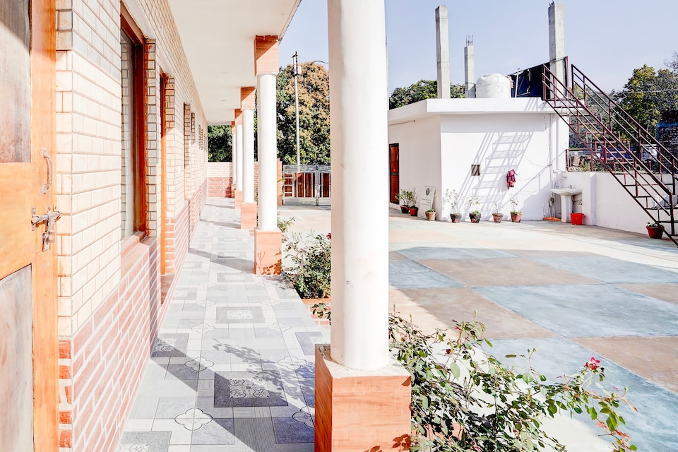 Hotel O Premier Jim Corbett Home Stay, Bailparao Ramnagar, Corbett-Ramnagar