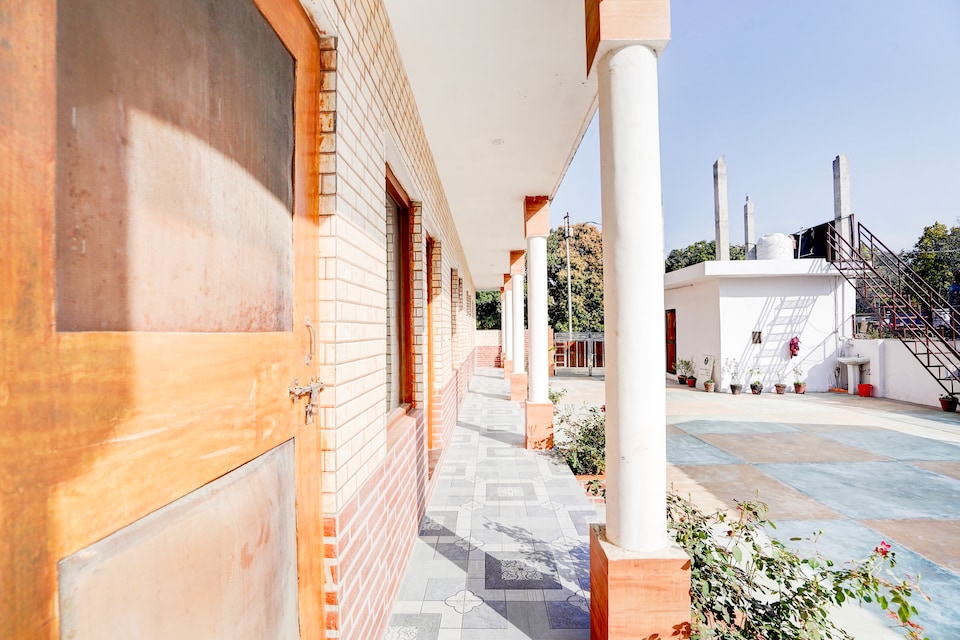Hotel O Premier Jim Corbett Home Stay, Bailparao Ramnagar, Corbett-Ramnagar