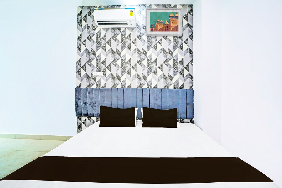 POP HOME 82419G Hotel Shiv Shakti, MP Nagar Bhopal, Bhopal