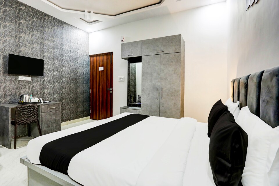 OYO 824292 The Ashoka hotel restaurant and banquet, IIT Kanpur, Kanpur