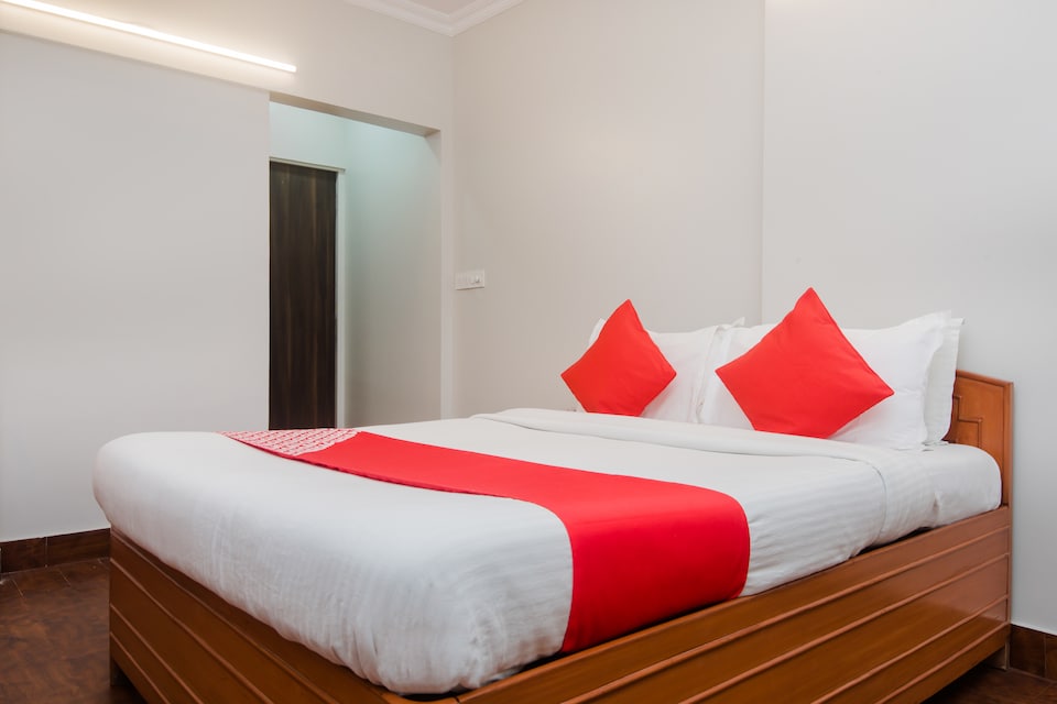 OYO 1838 Apartment Hotel Executive Homes, Mumbai Dadar-Worli-Parel, Mumbai