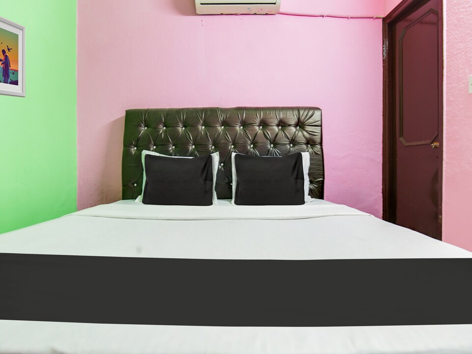 OYO 824417 Hotel CS Palace, South Chandigarh, Chandigarh