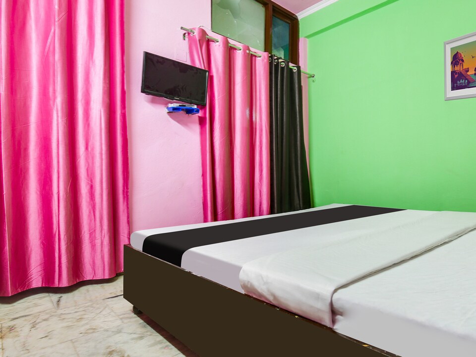 OYO 824417 Hotel CS Palace, South Chandigarh, Chandigarh