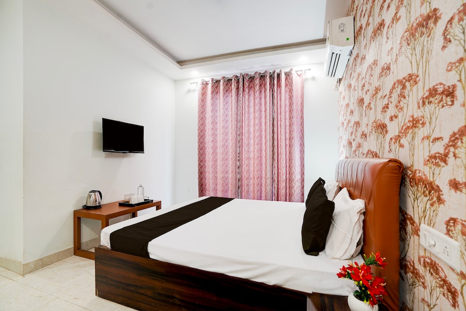 Hotel O Alankrita Resort, Raebareily city, Raebareily
