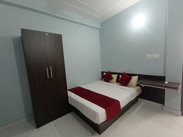 Hotel O Home Aditya Inn Suits Homestay