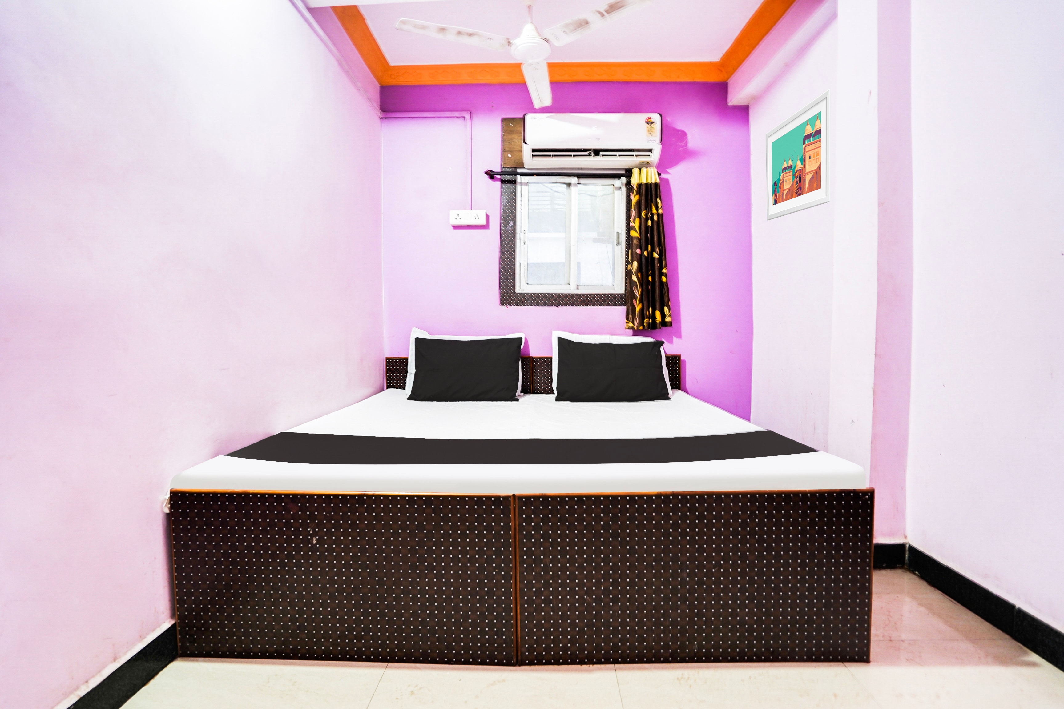 Hotels Near Lalpa, Rewa from ₹667