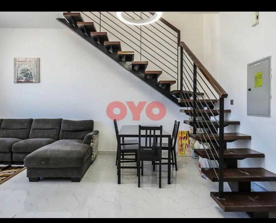 OYO 1295 Home Furnished Studio, Dubai Marina, Dubai
