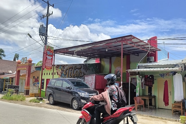 OYO 93875 Tifar House Near Lapangan Raja-raja