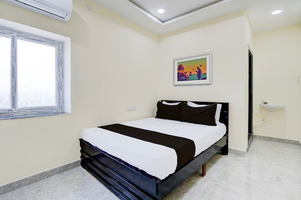 Hotel O NGS LODGE, Shamshabad, Hyderabad
