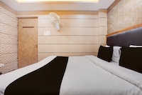 Hotel O Shyama Palace