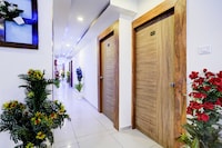OYO 824606 Hotel RR