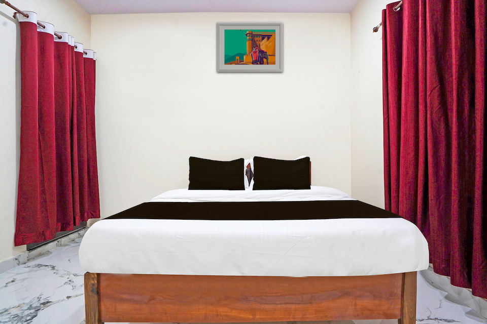 Hotel O Royal Mansion, Bus Stand Nagpur, Nagpur