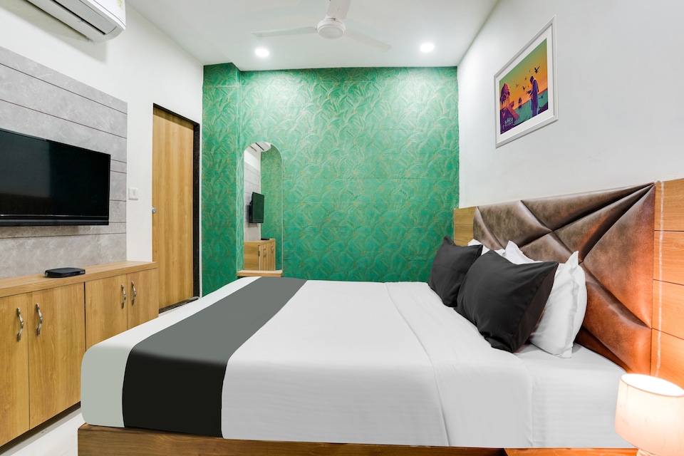 Hotel O GREEN TREE, Chandkheda Ahmedabad, Ahmedabad
