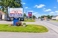 The Lancaster Motel By OYO Ronks near Paradise