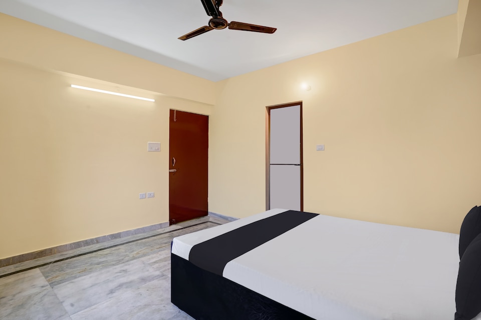 Hotel O  27 DEGREE HOTEL, Bishtupur Jamshedpur, Jamshedpur