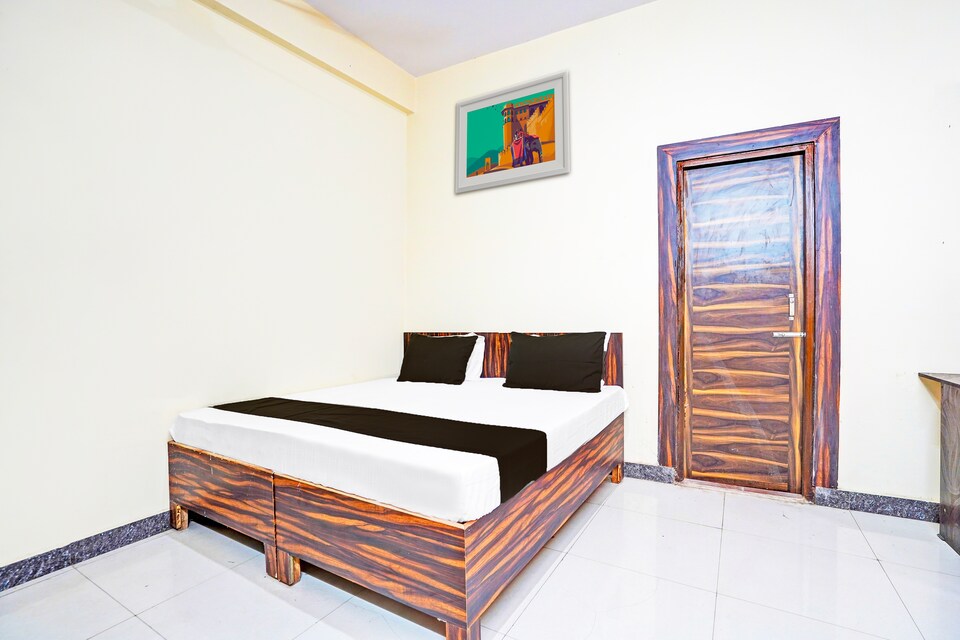 Hotel O S.B.N HOTEL AND RESEIDENCY, Rambagh Allahabad, Prayagraj