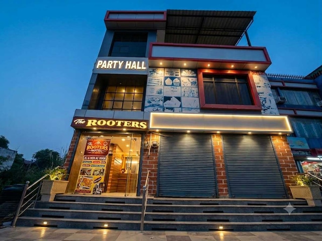 Hotel O The Rooter