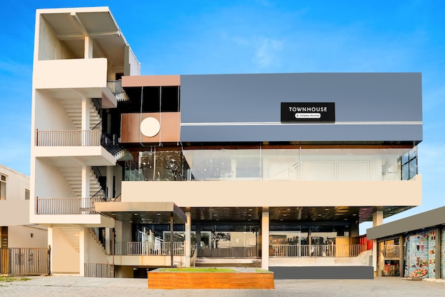 Super Townhouse Kathgharia Chowk