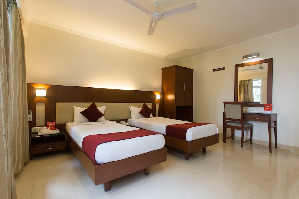 OYO 428 Hotel Sudarshan, Koregaon Park Pune, Pune