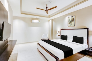 Townhouse Oak Udyog Vihar