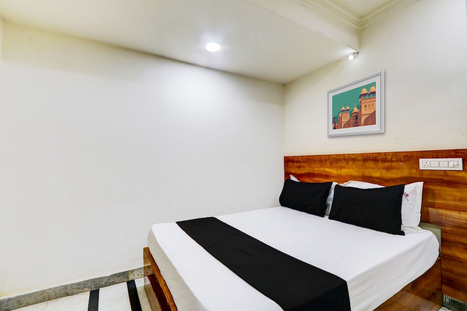 Hotel O Hotel New Hitech Inn, Ameerpet, Hyderabad