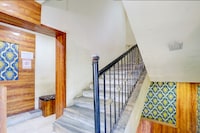 Hotel O New Hitech Inn