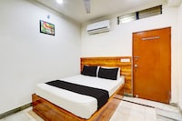 Hotel O New Hitech Inn