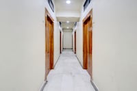 Hotel O New Hitech Inn