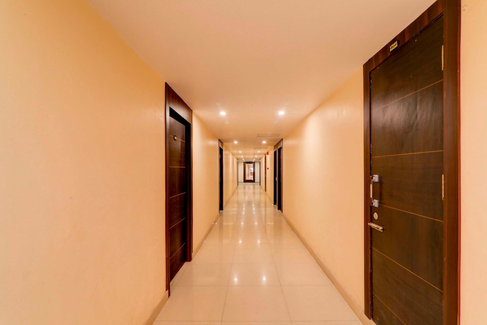 Super Collection O Alambagh Formerly BM Palace, Alambagh Lucknow, Lucknow