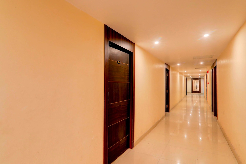 Super Collection O Alambagh Formerly BM Palace, Alambagh Lucknow, Lucknow