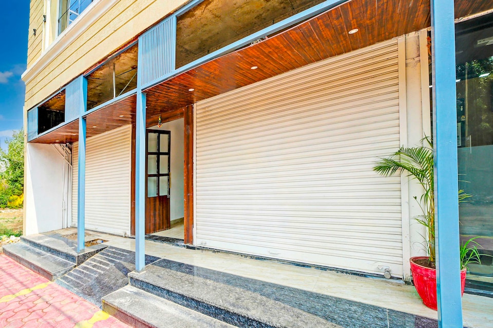 OYO 825082 Hotel shiv Shakti, New Market Bhopal, Bhopal