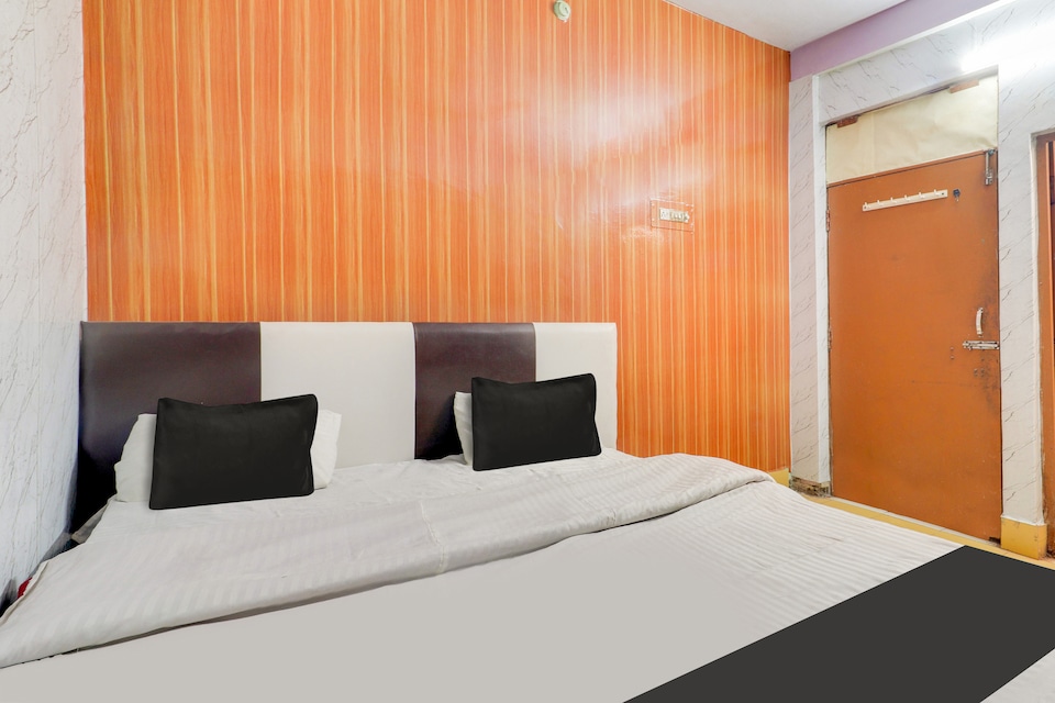 SPOT ON The Next Kanchan Guest House, Lashkar, Gwalior