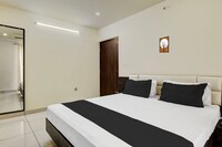 Hotel O Silver Wings Service Apartment