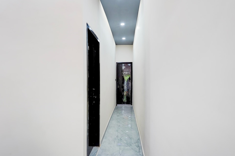 Hotel O by OYO Karan Residency, Anand Vihar Delhi, Delhi