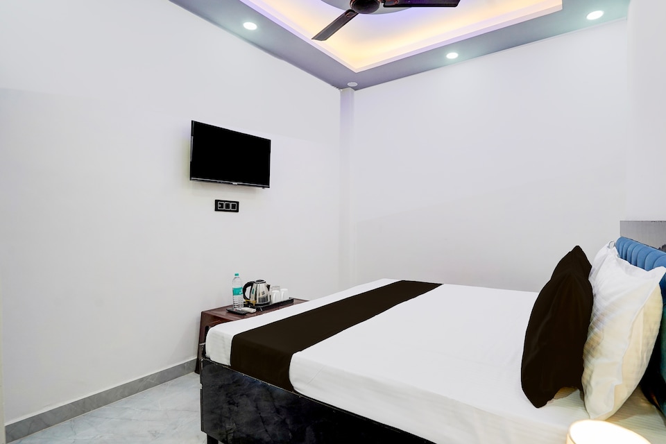 Hotel O Karan Residency, Anand Vihar Delhi, Delhi