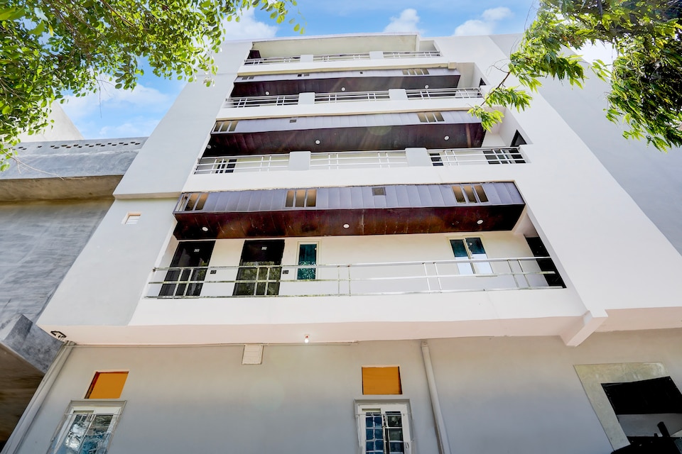 Hotel O Karan Residency, Anand Vihar Delhi, Delhi