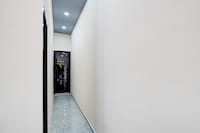 OYO 825109 Karan Residency