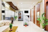 Super Townhouse Kaikhali Near Airport