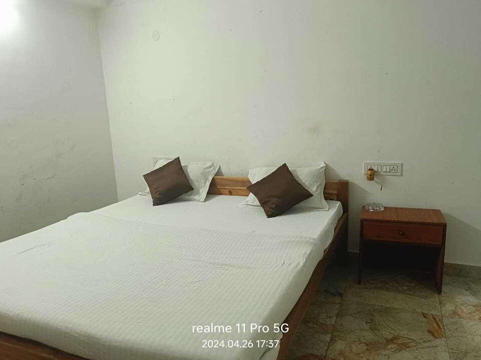 OYO 825154 Atithi Grand, Ganeshguri Guwahati, Guwahati