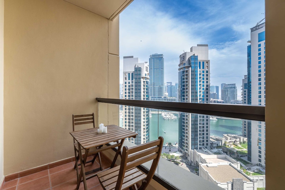 JBR Beach Bliss - One & Three Bedroom Luxury Apartments by Sojo Stay, Dubai Marina, Dubai