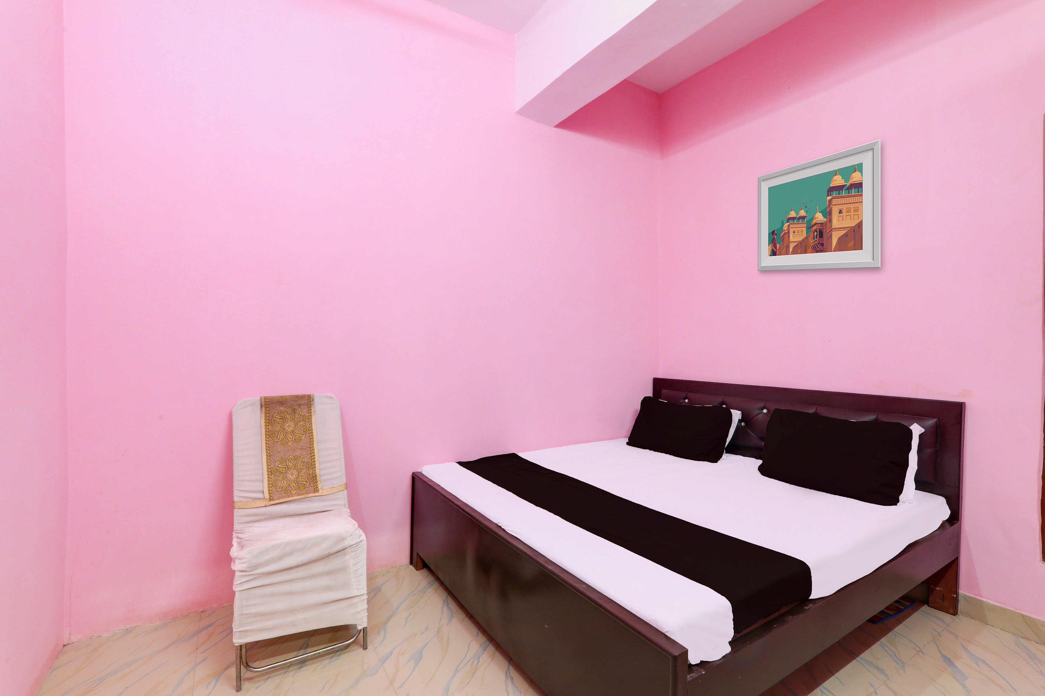 Hotel O THE DIVINE STAY, Flagship Lucknow, Book @ ₹792 - OYO