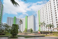 Hotel O Ciputat Near Apartment Green Lake View Ciputat