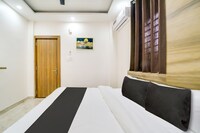 Collection O Hotel Maruti Palace 