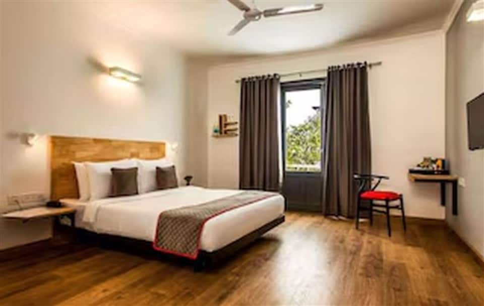 Palette Magarpatta City Formerly Emerald Guestimony, Hadapsar Pune, Pune