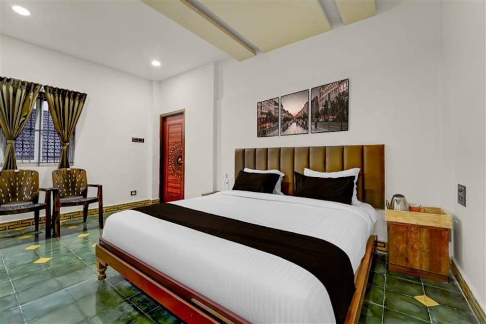 Palette Magarpatta City Formerly Emerald Guestimony, Hadapsar Pune, Pune