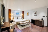 Palette Magarpatta City Formerly Emerald Guestimony