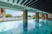 Hotel O Tamansari Panoramic Apartment By Cabres